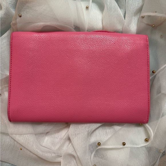 Pink Clutch with Toucan Design - Picture 2 of 4